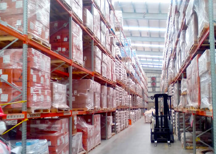 Rack selectivo de alta resistencia para gestión eficiente de almacenes