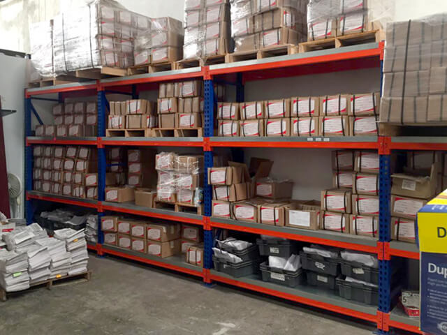 Mini-rack-de-acero-para-carga-media-y-almacenamiento-manual